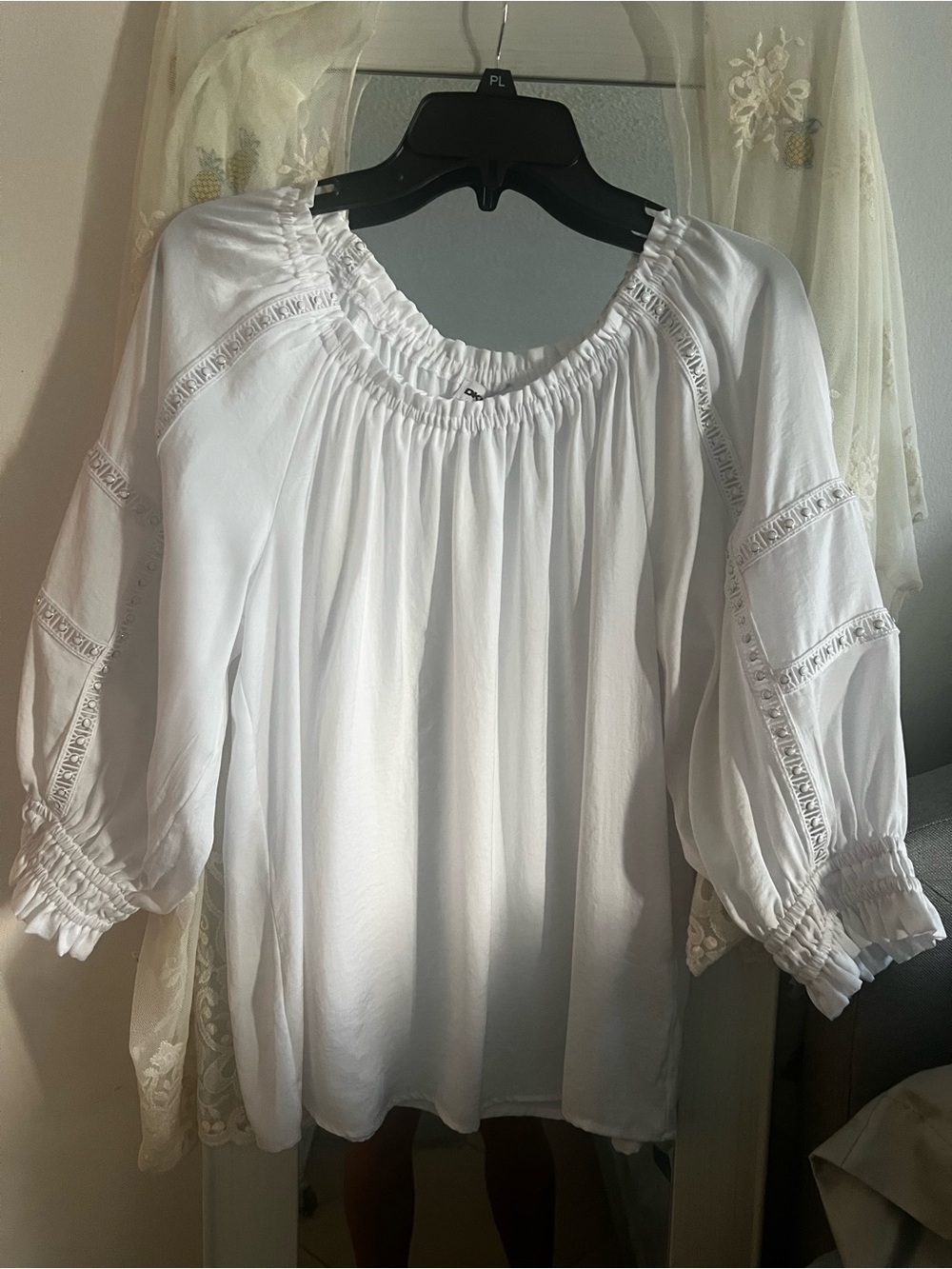 DKNY White Boho Peasant Blouse with Lace Panels